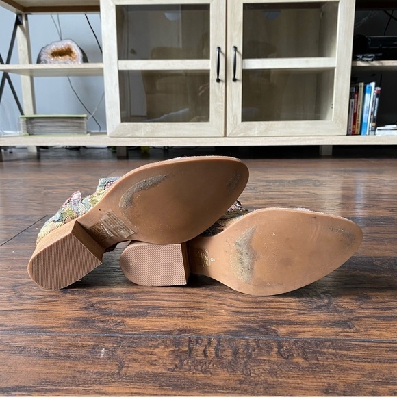 Jeffrey Campbell - Picture 14 of 16